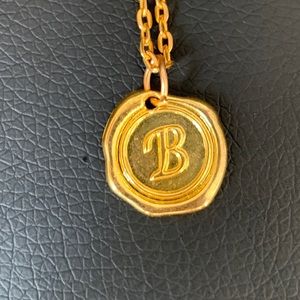 🛍NEW!!  Letter B Initial Necklace